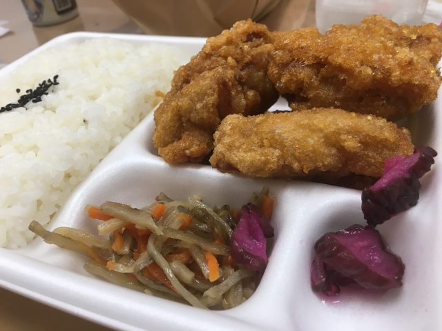 お昼はからあげっ！